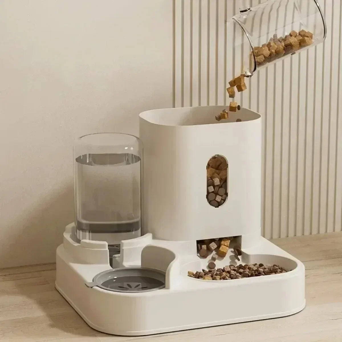 Automatic Dog or Cat Food and Water Bowl