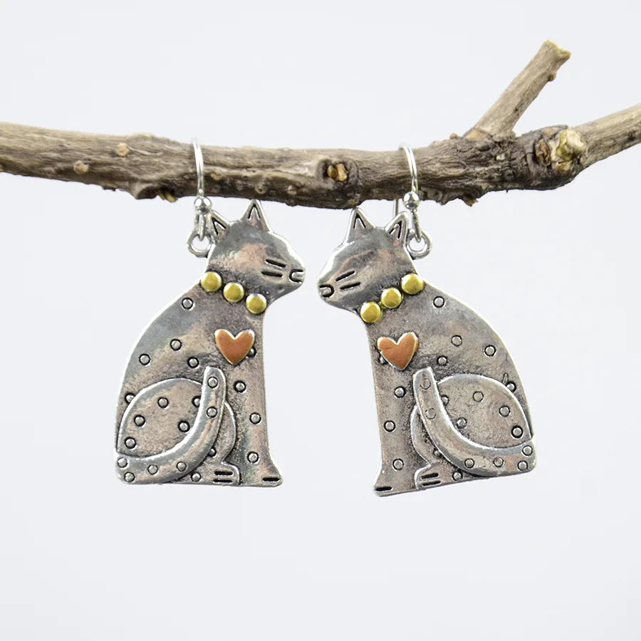 European and American Fashion Creative New Antique Silver Cat Earrings, Exquisite and Cute Pet-Shaped High-End Earrings