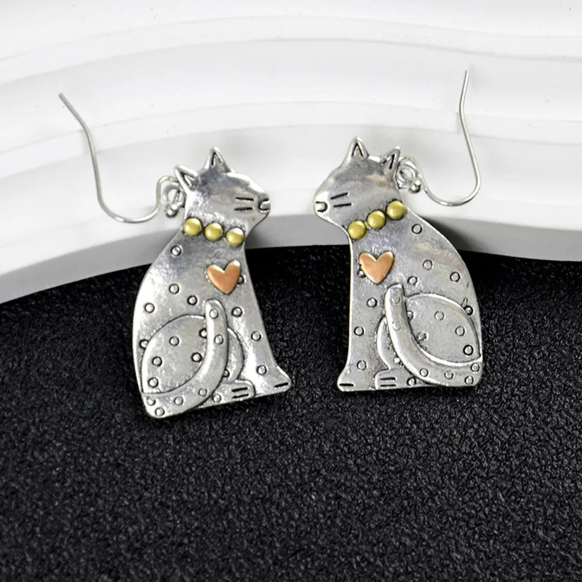 European and American Fashion Creative New Antique Silver Cat Earrings, Exquisite and Cute Pet-Shaped High-End Earrings